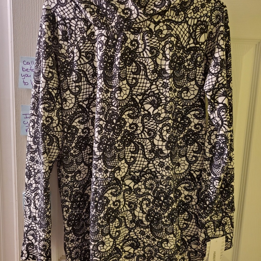 Lularoe large Hacci lace Amber